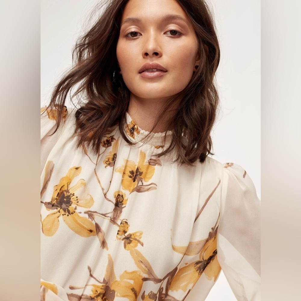 Aritzia Wilfred Paula Chiffon Blouse White Yellow Flowers mock neck large